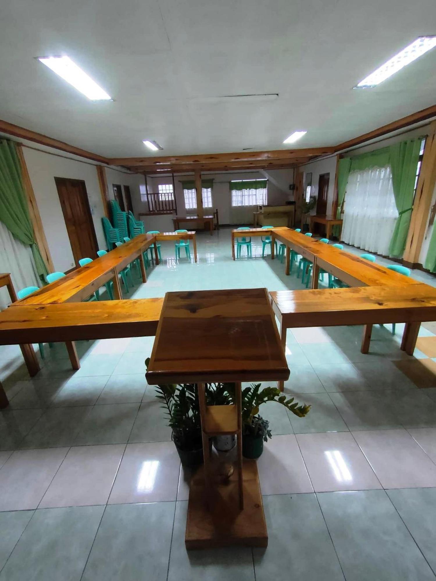 Shamrock Tavern Sagada Exterior photo